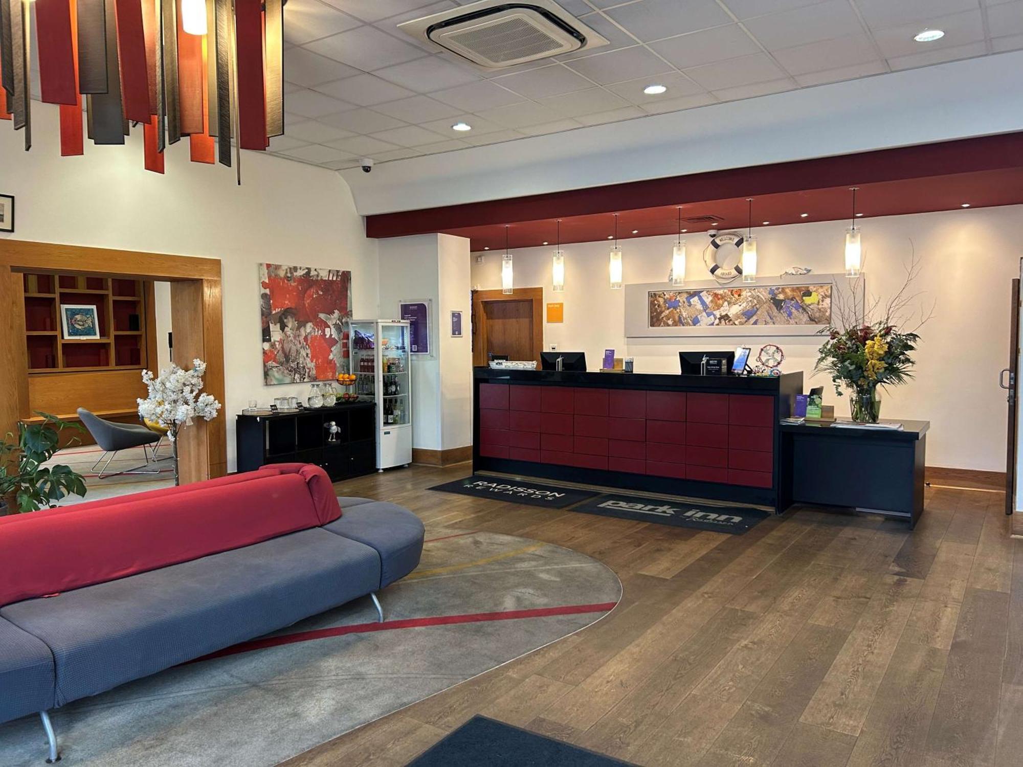 Park Inn By Radisson Palace Southend-on-Sea Exterior foto